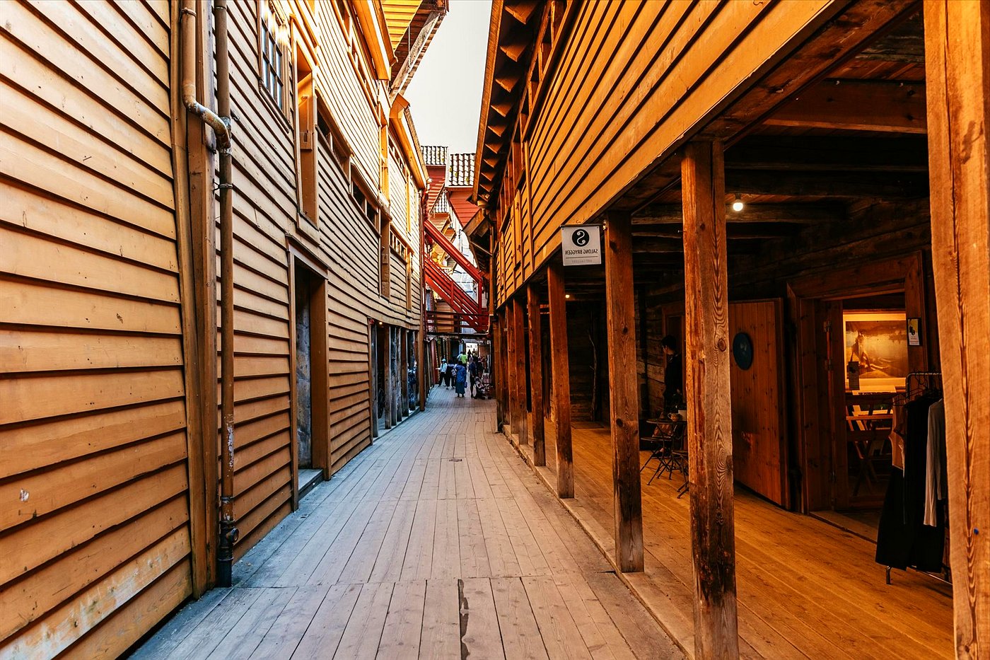 Bergen walking tour through the wooden passages of Bryggen